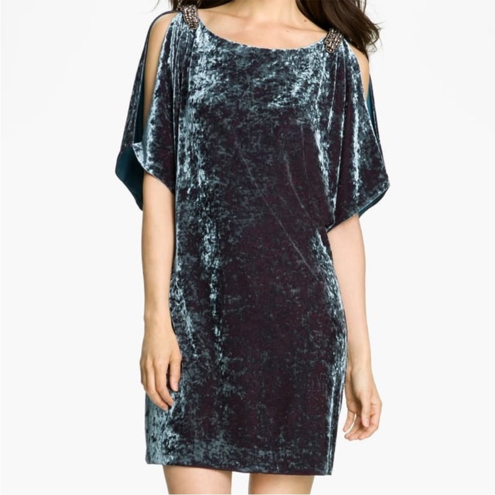 Aidan Mattox Green Split Sleeve Crushed Velvet Shift Dress Size 18.
